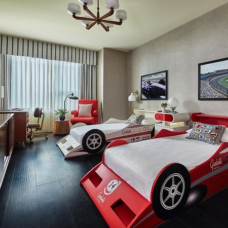 Graduate By Hilton Bloomington Hotel Екстериор снимка